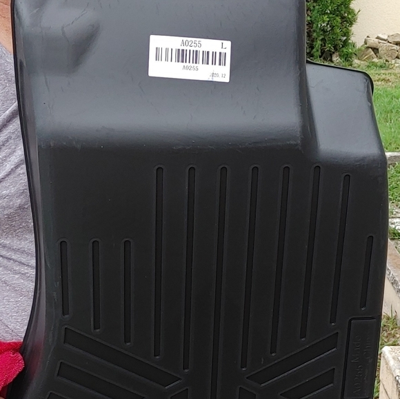 Mercedes-Benz All Weather Floor Mats - Picture 9 of 9